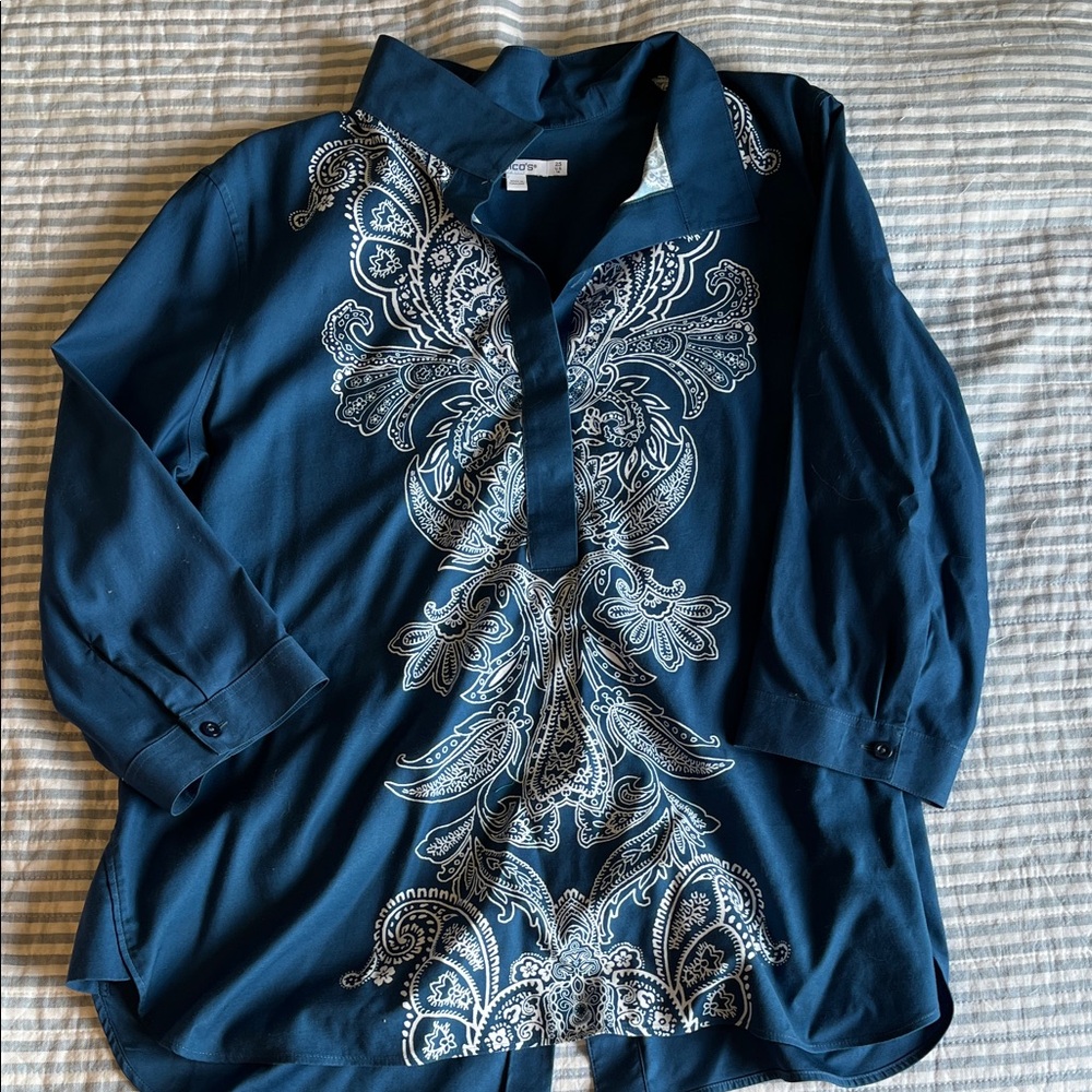 Chico's Blue Paisley Women's button back tunic